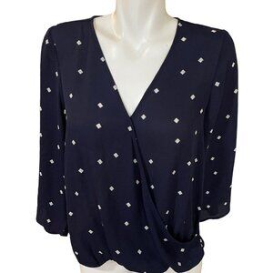 Mix by 41 Hawthorn Faux Wrap Blouse Women's Size Small Navy Cream Geo Pa…